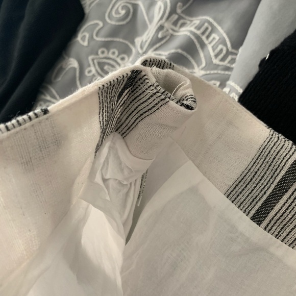 Striped mini skirt - Picture 3 of 3